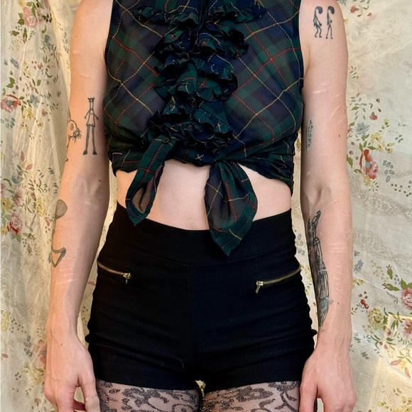 🪅Ralph Lauren Gorgeous Plaid Ruffle Collar Blouse🪅 - Picture 4 of 9